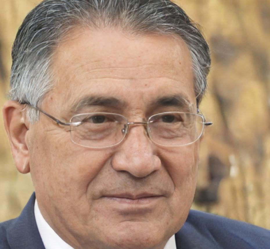 Portrait of Lachlan Pemberton, financial educator