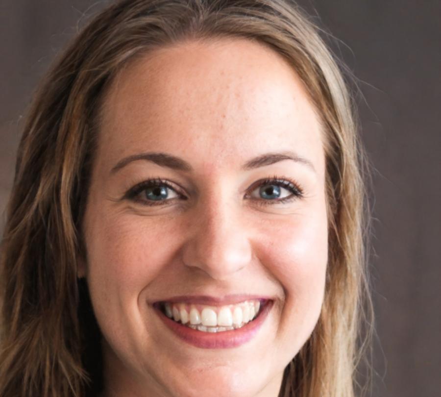 Instructor Siobhan Kearney